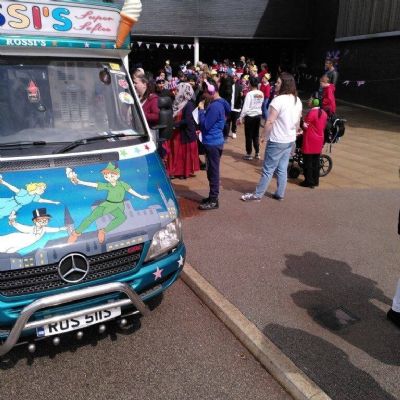 Children-with-an-ice-cream-van-768x1024